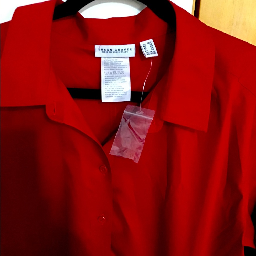 🚫💲OLD LOCALLY🚫 Hi-Lo Plus button down